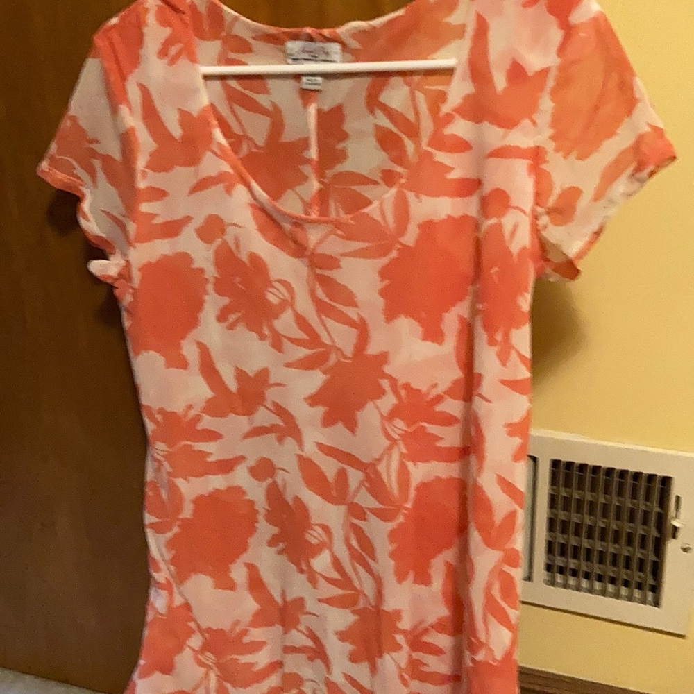 Assymetrical shirt sleeve Top